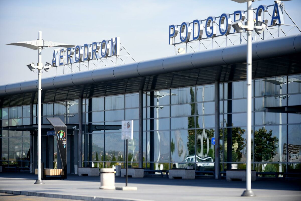 Podgorica Airport private taxi